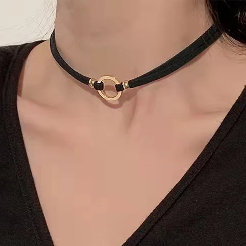 Boho Black Leather Choker Necklaces Adjustable Layered Velvet Leather O-ring Collar Necklace Goth Jewelry Gifts for Women Girls