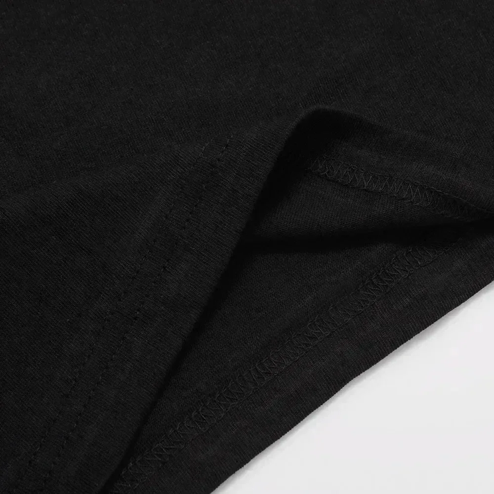 Camiseta con estampado de hacker en la espalda، "القواس الثنائي" con ojo que Todo lo ve، simbolismo de code digital como