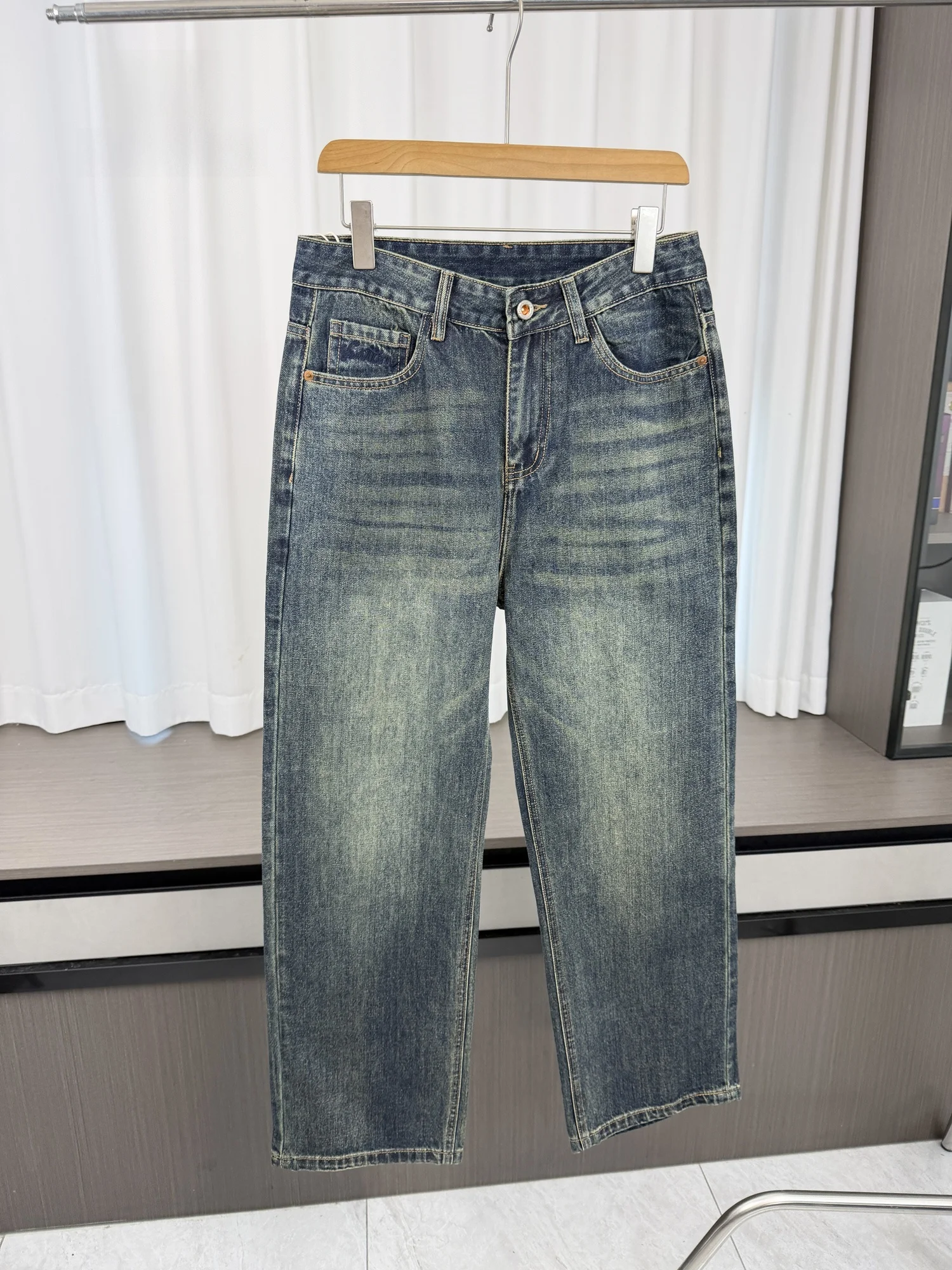 Retro Washed Yellow Dye Men's Comfortable Casual Straight Leg Denim Jeans Fall Season High Waist Button Closure Loose Fit