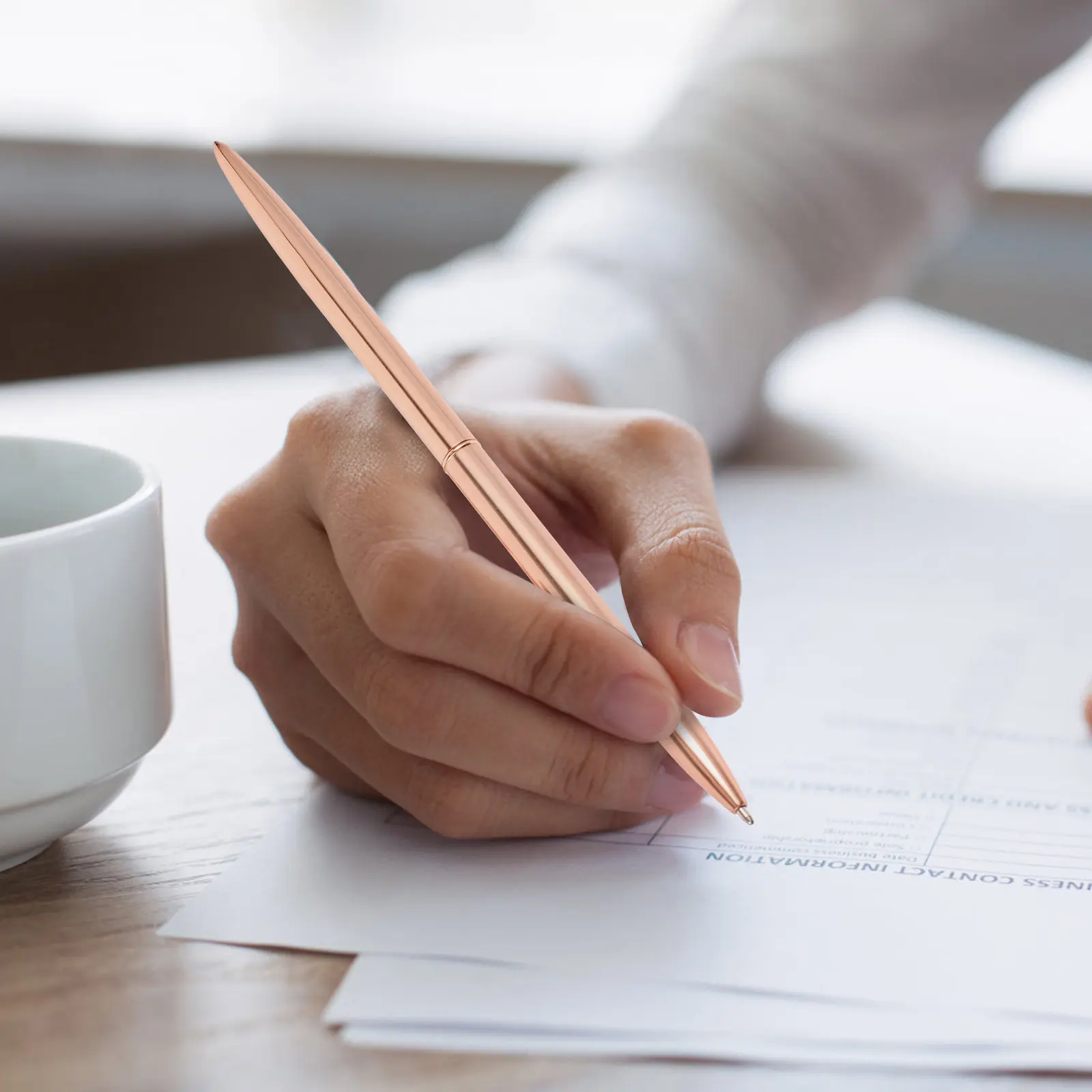 

2 шт. Премиальные металлические шариковые ручки: креативные, для вертикального размещения на столе, с удобным захватом, для плавного письма, настольный бизнес-аксессуар