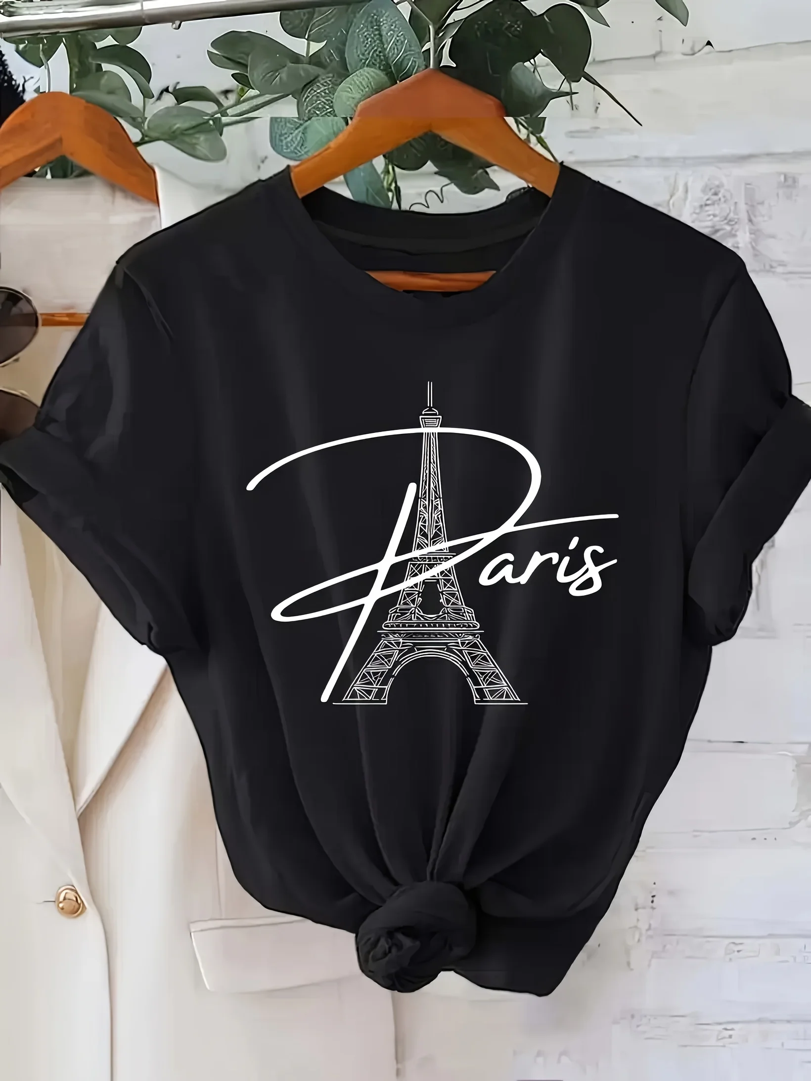 Camiseta con estampado gráfico de la Torre Eiffel de París para mujer, Top informal blanco de manga corta con cuello redondo, ropa estética transpirable de verano