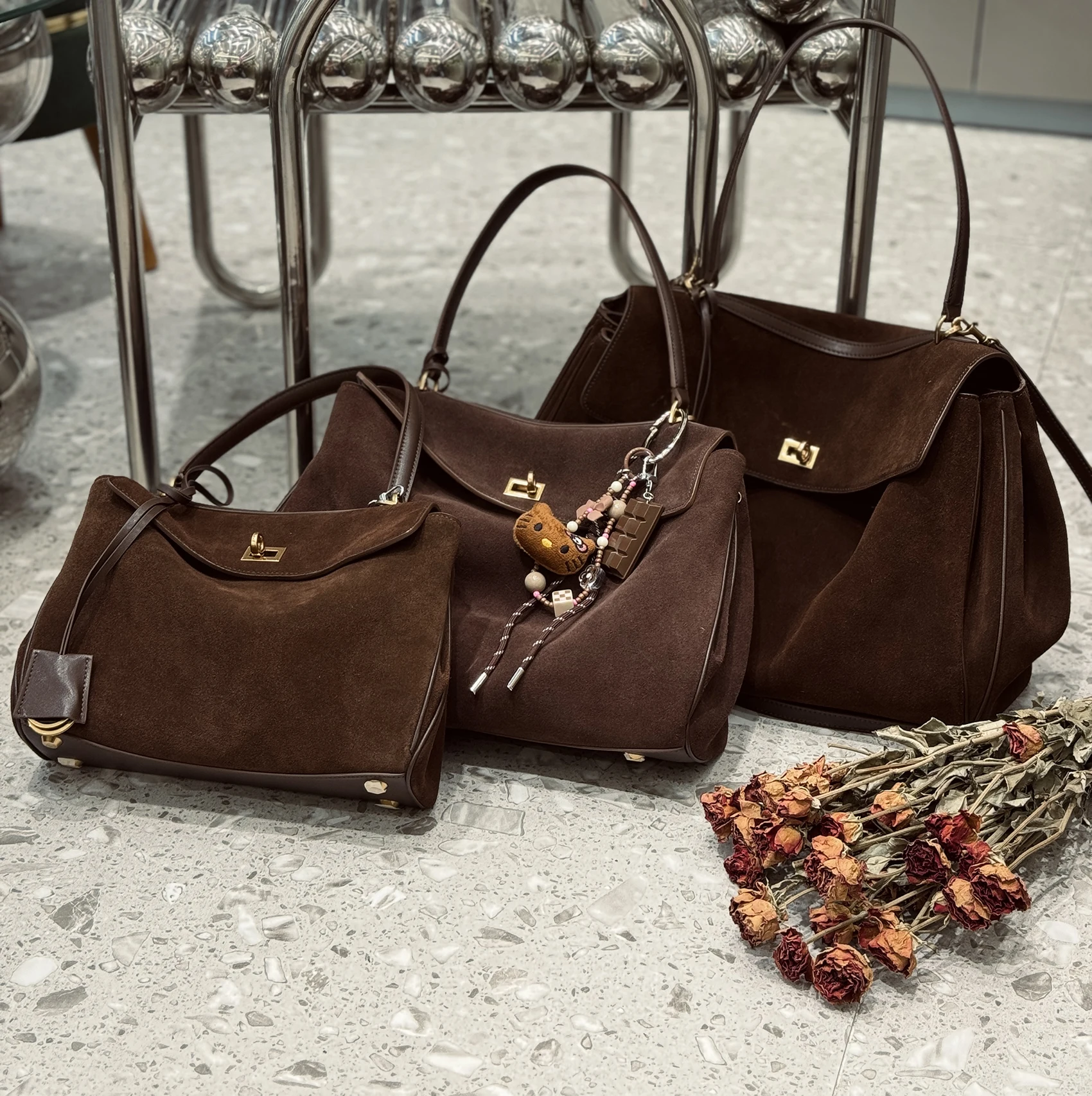 

2025 New Luxury Women's Genuine Leather Suede Shoulder Bag High Quality Crossbody Leisure Bag Fashionable New Arrival