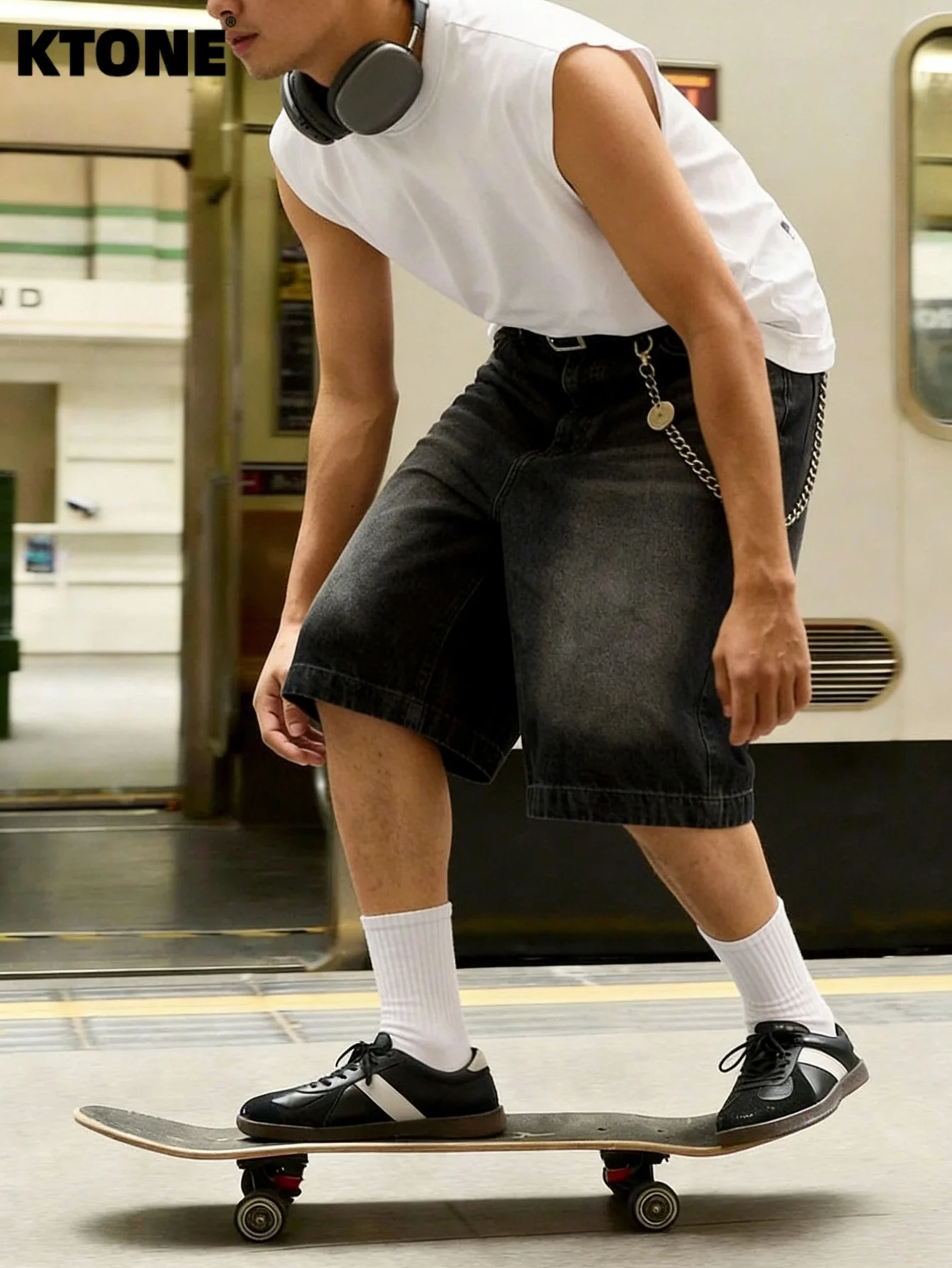 

Casual street black non stretch denim jorts men loose solid color classic daily fashion shorts