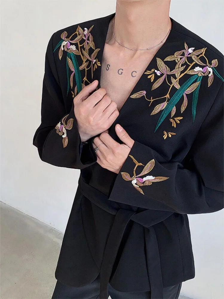 

Новый китайский свадебный костюм с вышивкой и сложной отделкой, мужской повседневный свадебный костюм для жениха, элитная одежда для торжественных мероприятий