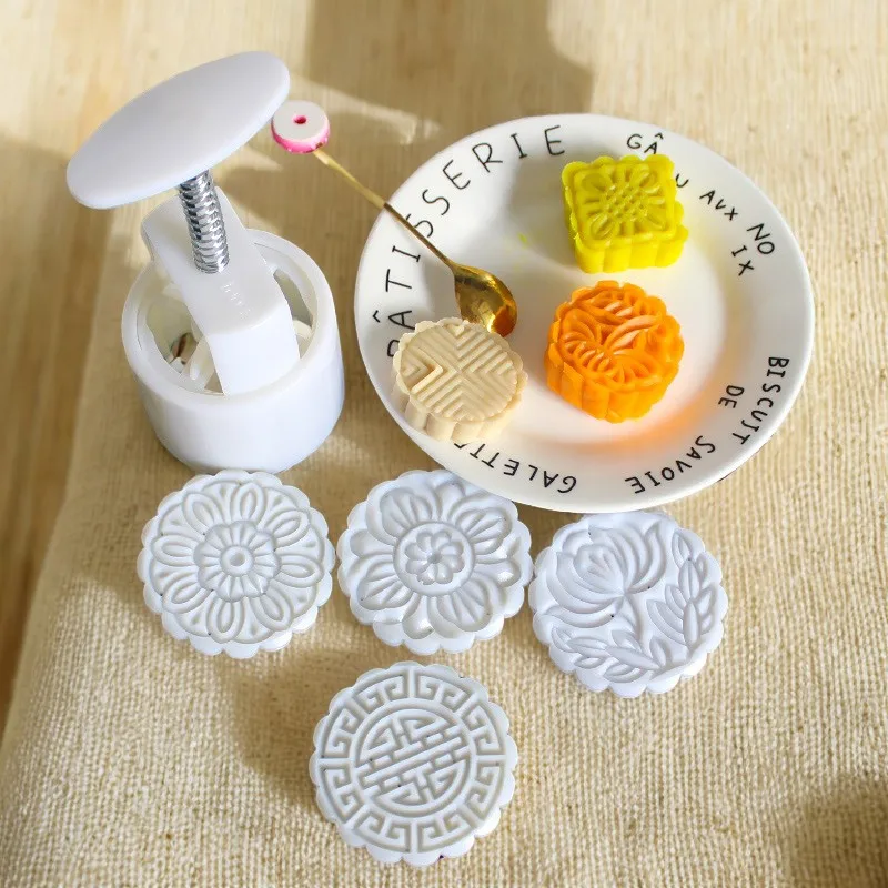 Elevate Your DIY Baking Experience with this Exquisite and Durable Mooncake Mold for Mid Autumn Festival - Create Stunning Pastr