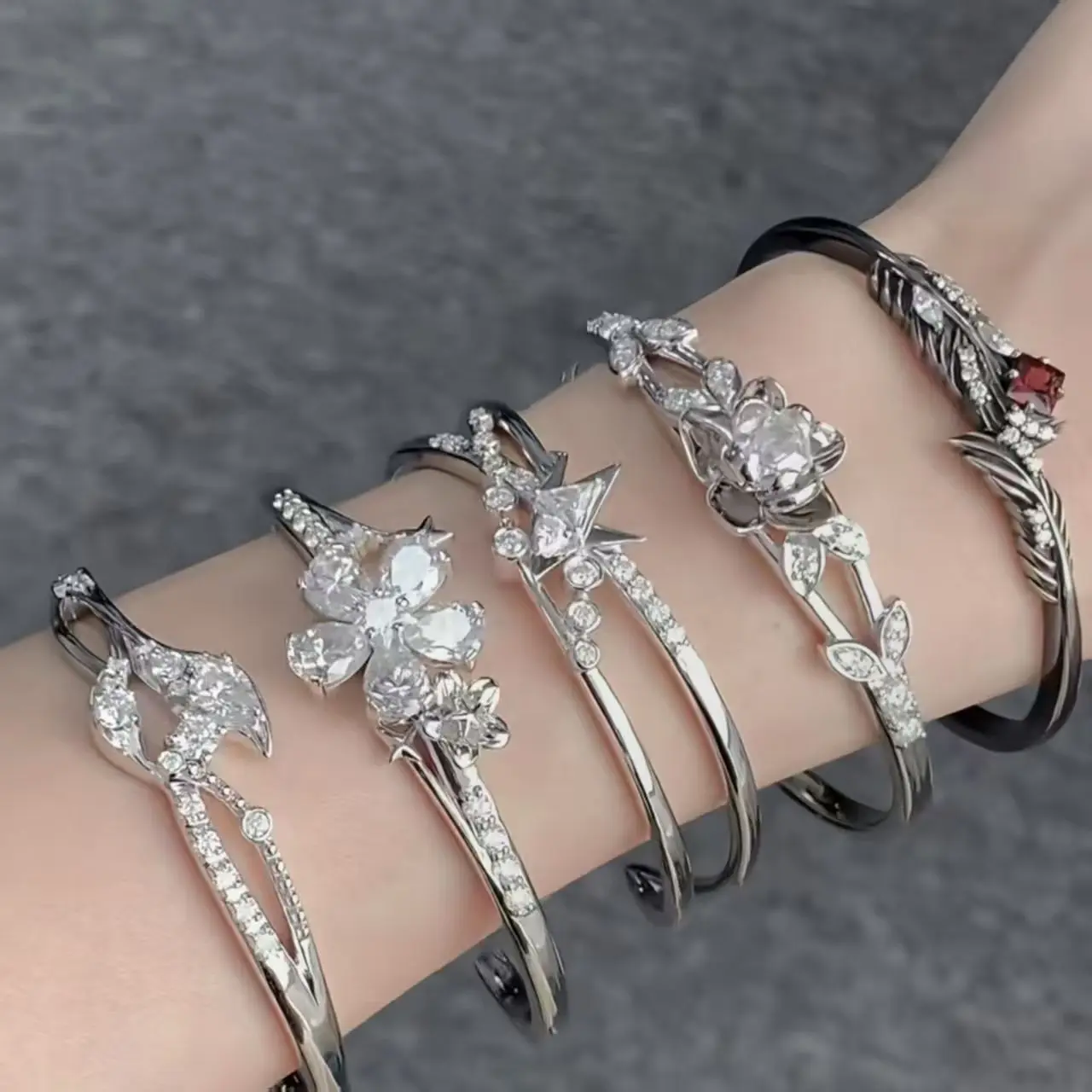 

Love and Deepspace Xavier Rafayel Zayne Sylus Caleb To Morning, Evening и Longevity Эксклюзивный браслет из серии аниме Предпродажа