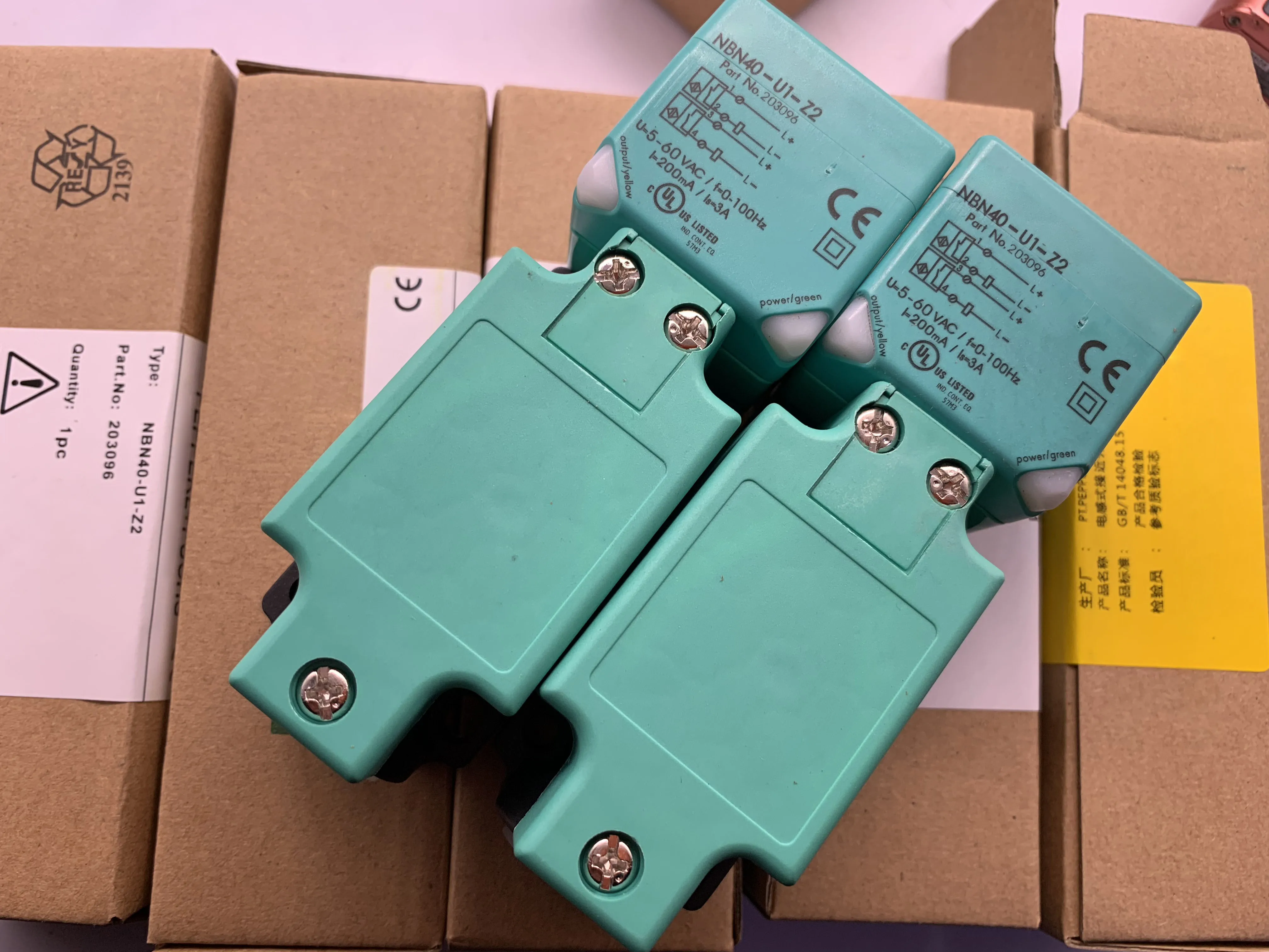 

New Proximity Switch Sensor in Stock NBN40+U1+Z2 Reliable Gold Seller One-year Warranty