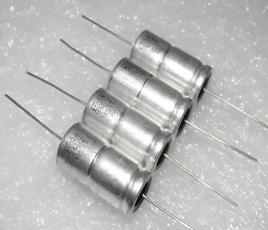 2 STKS/PARTIJ ORIGINELE 820 UF 63 V PEG225MN3820Q 63V820UF Axiale Koperen Voet Gefilterd Elektrolytische Condensator 18*35mm