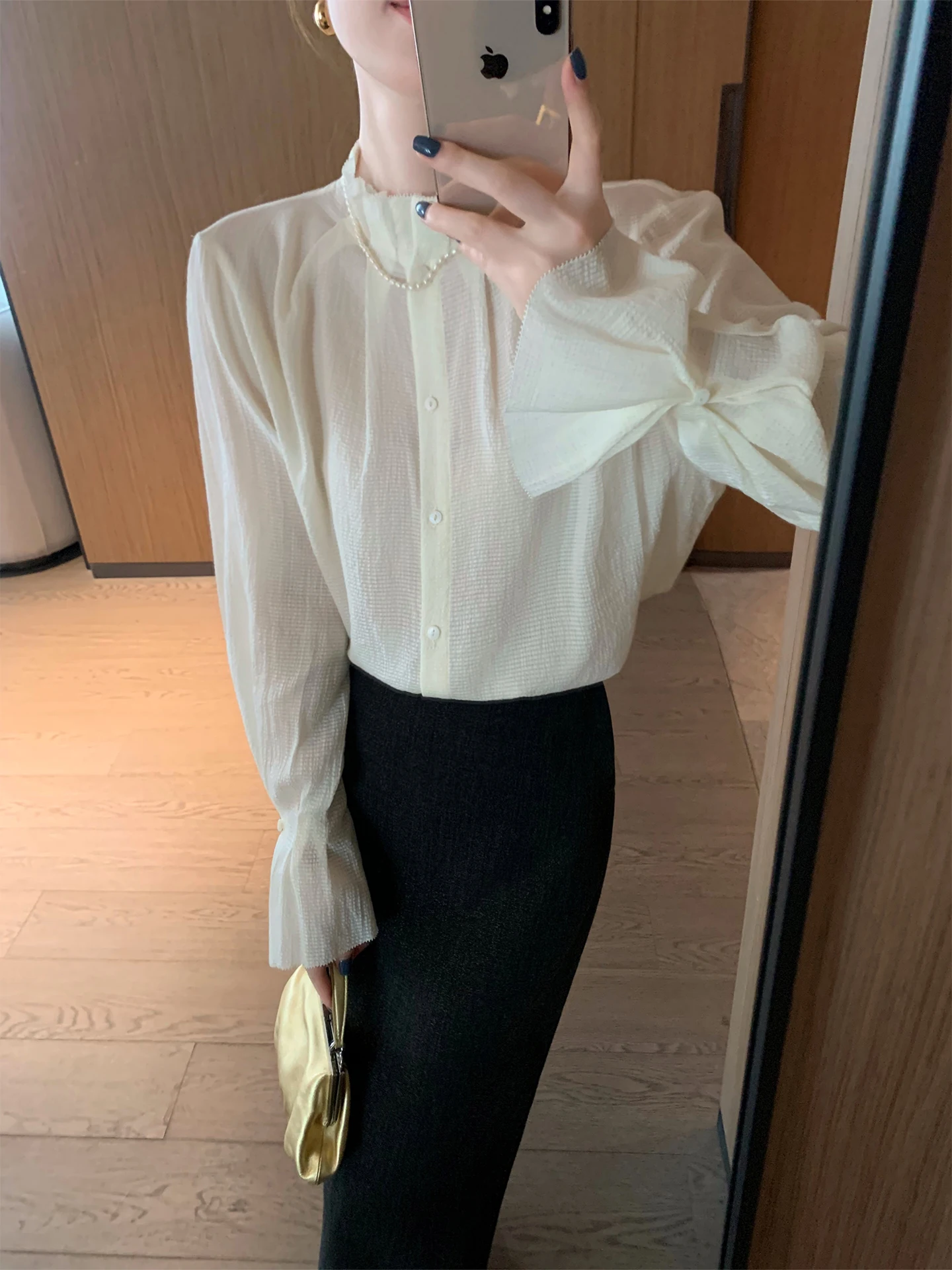 

Женская блузка с воротником-стойкой и длинными рукавами, бежевая, с плиссированными кружевными вставками, прямого кроя, из смесового хлопка, для офиса