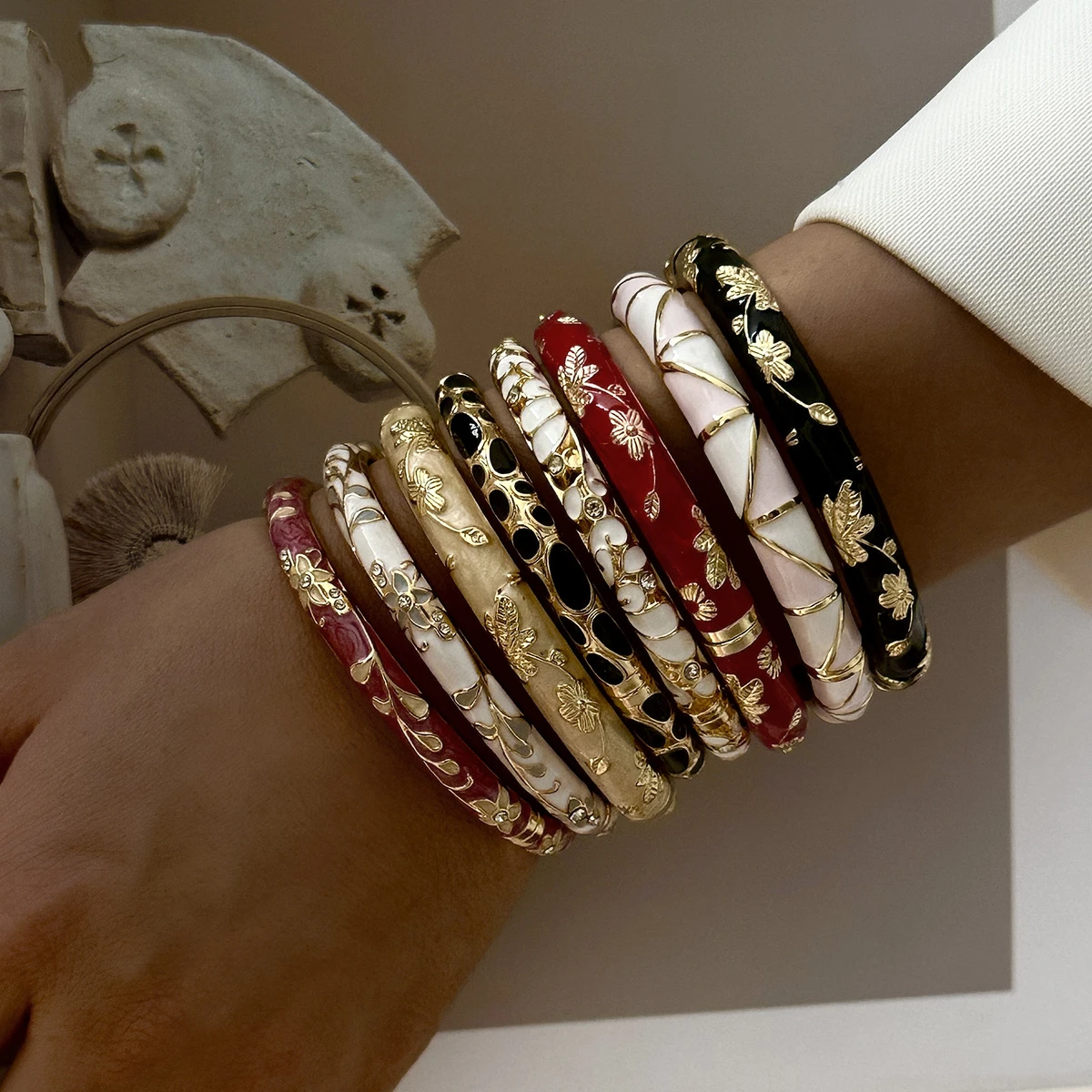 Bunte Stern-Kristallperlen Weihnachts-Multielement-Armbänder für Frauen und Männer, Weihnachtsmann-Schneeflocken-Baum-Armband, Neujahrs-Schmuck – Detail 2