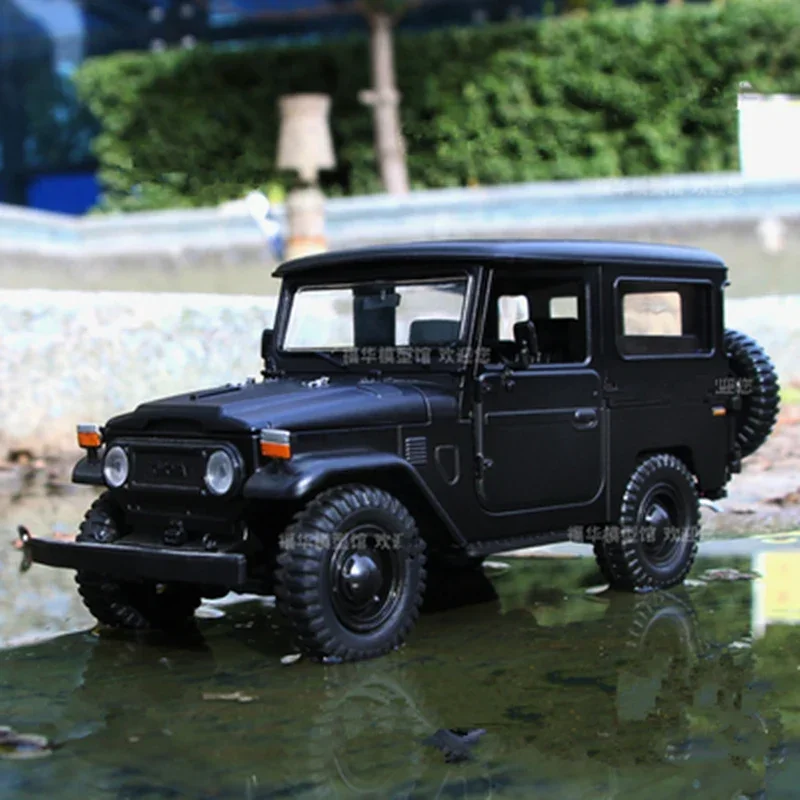 1:24 FOR TOYOTA FJ40 Classic Car Alloy Car Model Diecasts Metal Toy Off-road Vehicles Car Model Simulation Collection Toy Gift