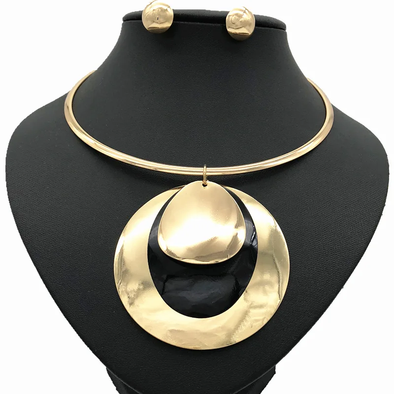 

European exaggerated metal sheet necklace collar, cross-border African style necklace choker