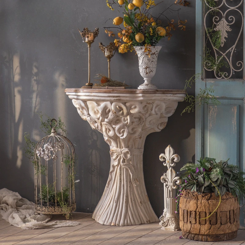 entrance porch table hall decoration Roman column B&B balcony flower stand wedding photography posing props side a few