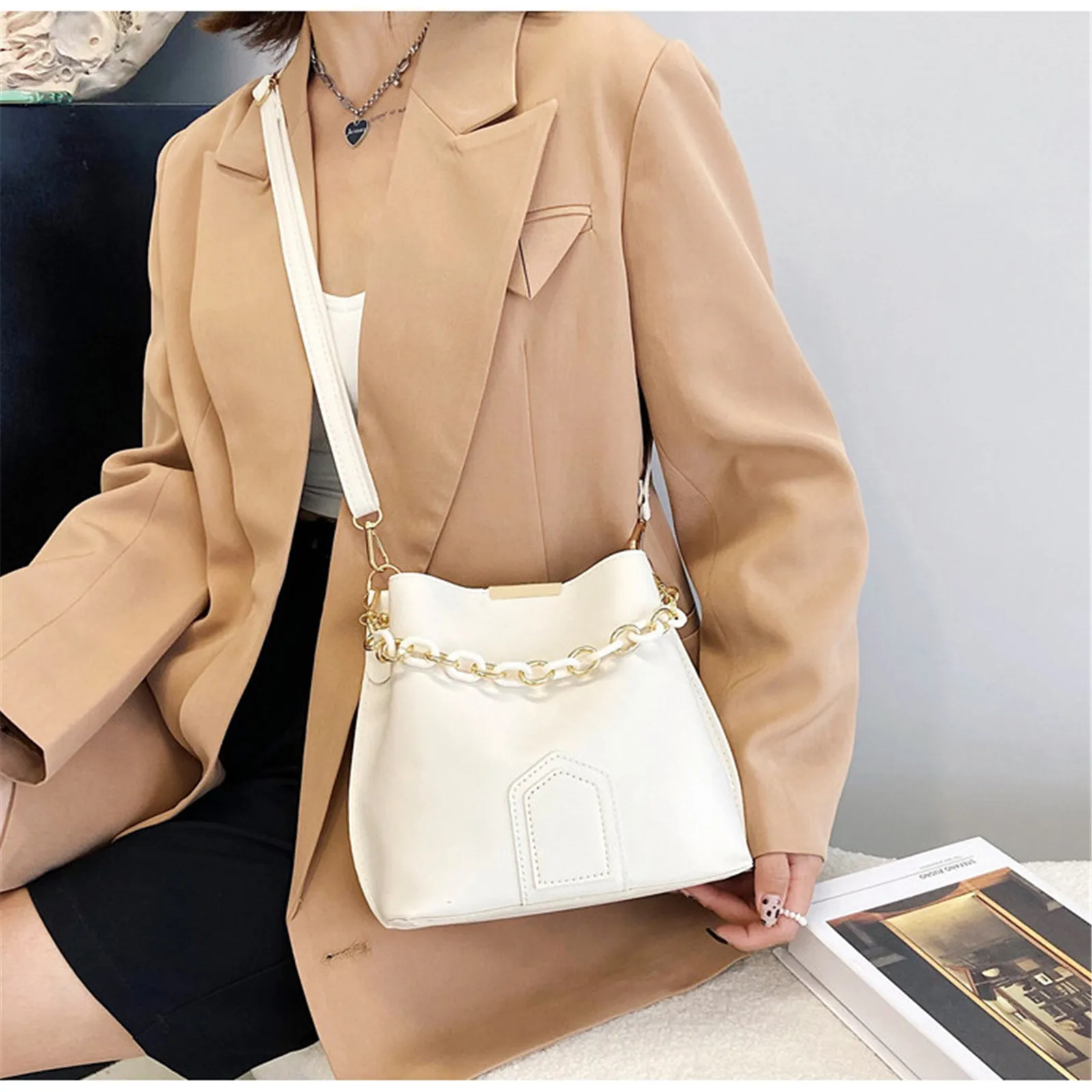 2023 New Design Large-Capacity Western-Style Bucket Bag Fashionable Chain Handbag Simple Shoulder Bag For Women Luxury Shoulder