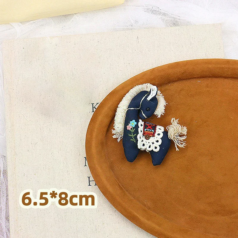 Lindo tela rosa a cuadros Pony dibujos animados relleno bordado Animal broche accesorio para accesorios de ropa