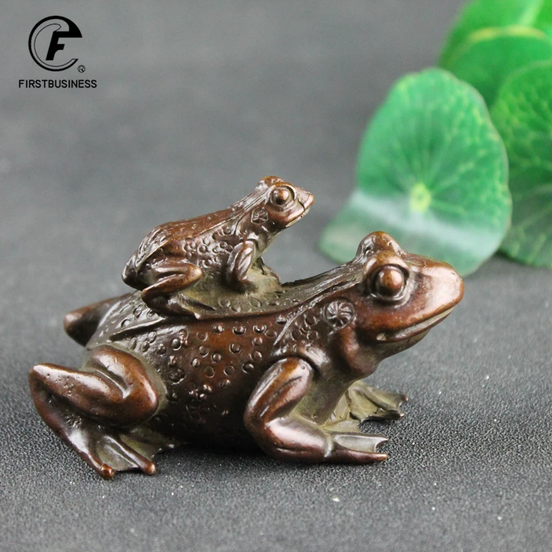 Copper Lucky Toad Grateful Mother Figurines Miniatures Tea Ceremony Desktop Ornament Antique Bronze Animal Sculpture Home Decors