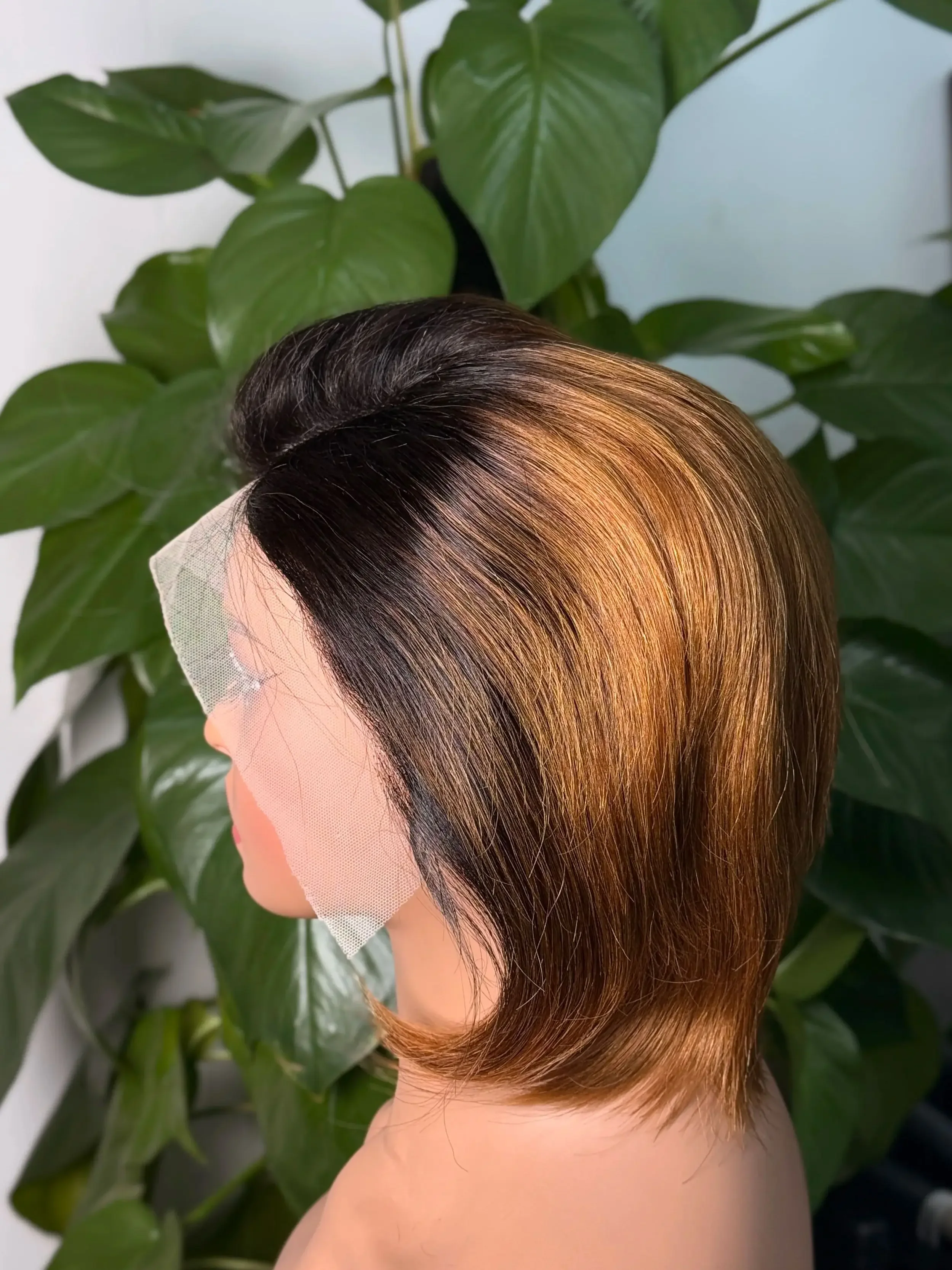 

Vbeauty Ombre Blonde Pixie Cut Straight Bob Wigs 100% Human Hair 13X4 Transparent Lace Frontal Human Hair Wig For Women