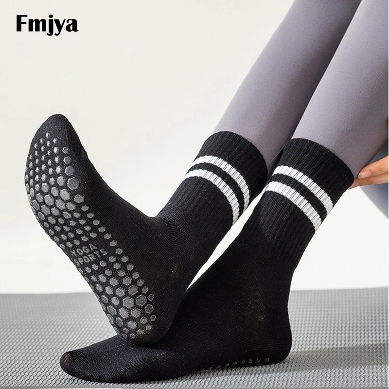 Yoga Socks Cotton Mid-tube Bottom Non-slip Silicone Indoor Fitness Socks Floor Socks Dance Pilates Sports Socks