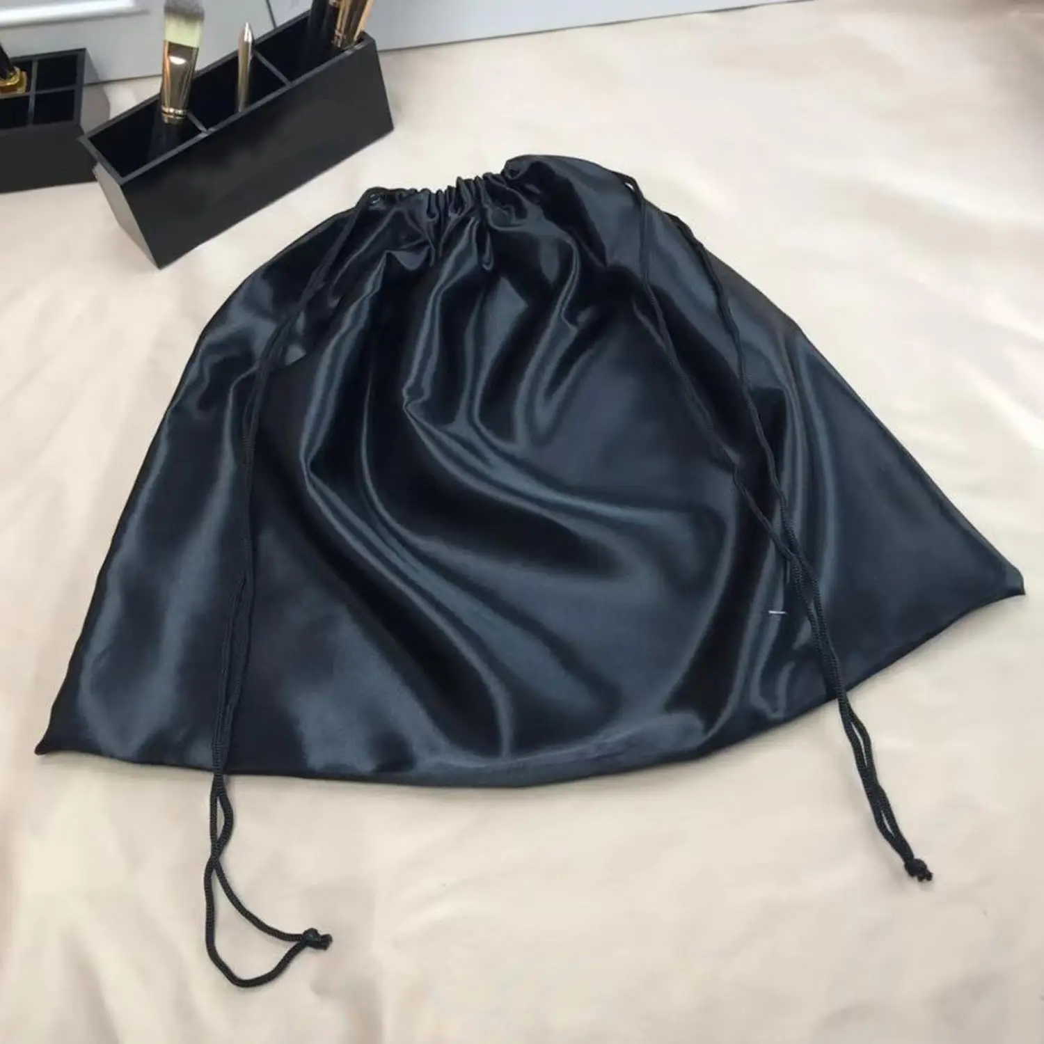

Black High Quality Smooth Storage Bag Dust Bag Bundle Drawstring Bag Environmental Protection Storage Bag Silk Satin Cloth