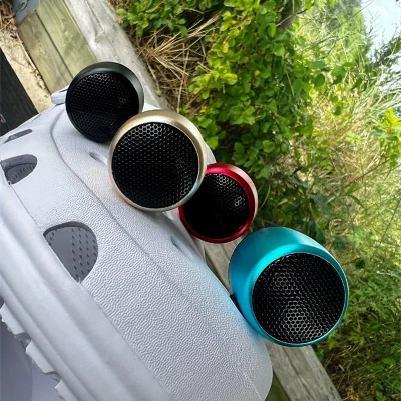 Aksesori liontin Speaker BT Mini Croc lucu hadiah Natal untuk teman