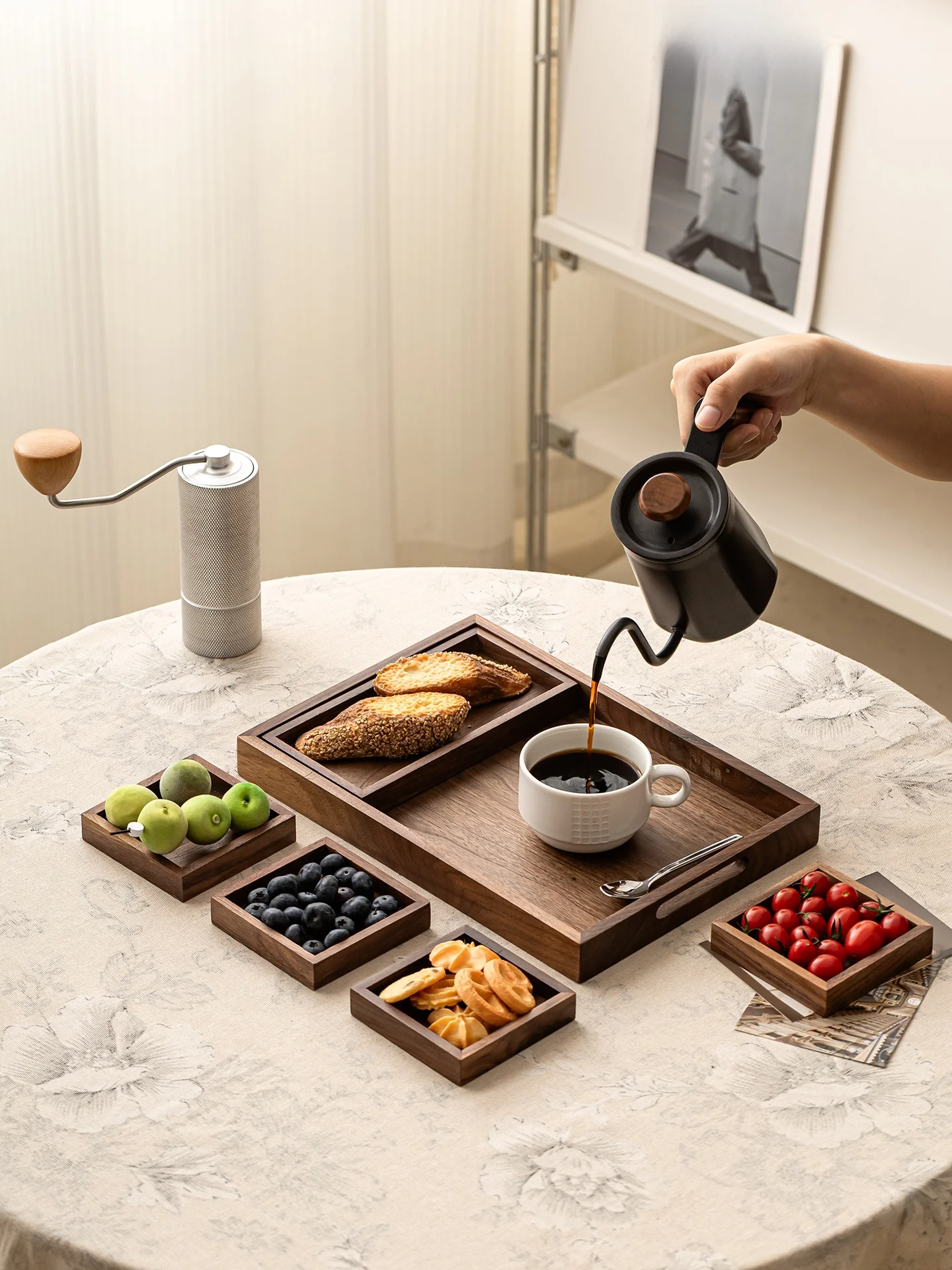 High-End Cherry Wood Fruit Plate Partitioned for Living Room Tea Table Home Use Restaurant Snack Dish Simple Style