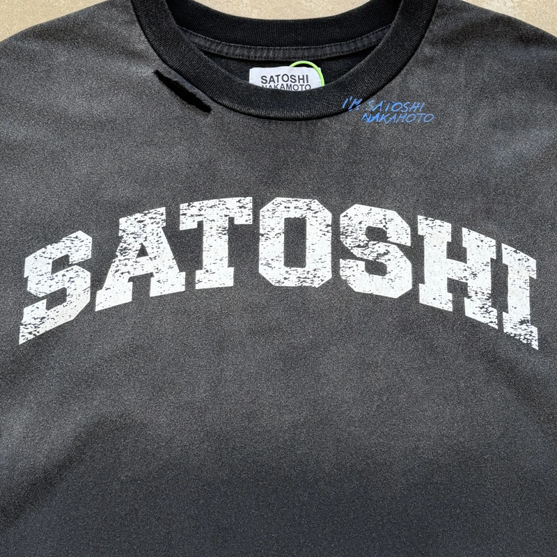 Cotton Men Women Black Streetwear Graffiti Letter Print Satoshi Long Sleeve Tshirt Vintage Distressed Washed Worn Men Women Top