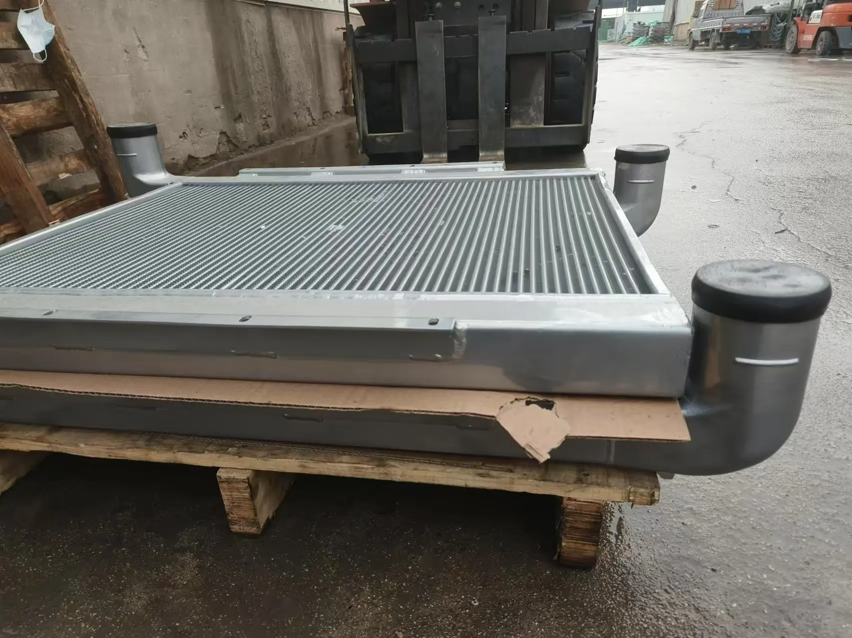 25/5000 Radiator Water tank Intercooler with the Same Force Temporary Mining Card Engineering Car Original Car General