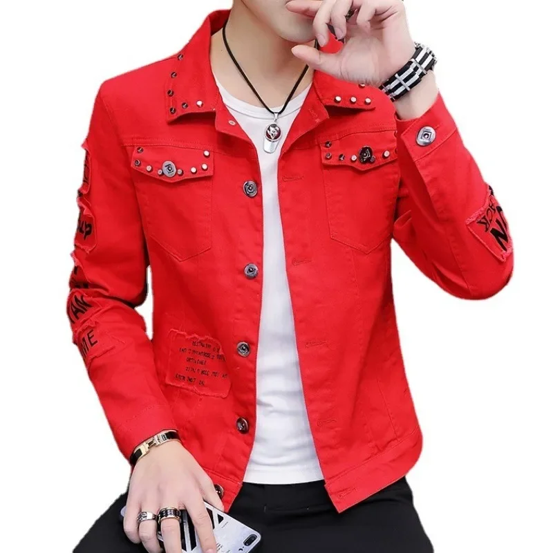 Personalized denim jacket men\'s ripped denim studded jacket