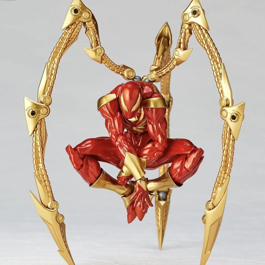 14CM Figurka Avengers Iron Spider-Man Film Ruchome Stawy Anime Manga Figurka Akcji Model Kolekcjonerski Zabawka Prezent