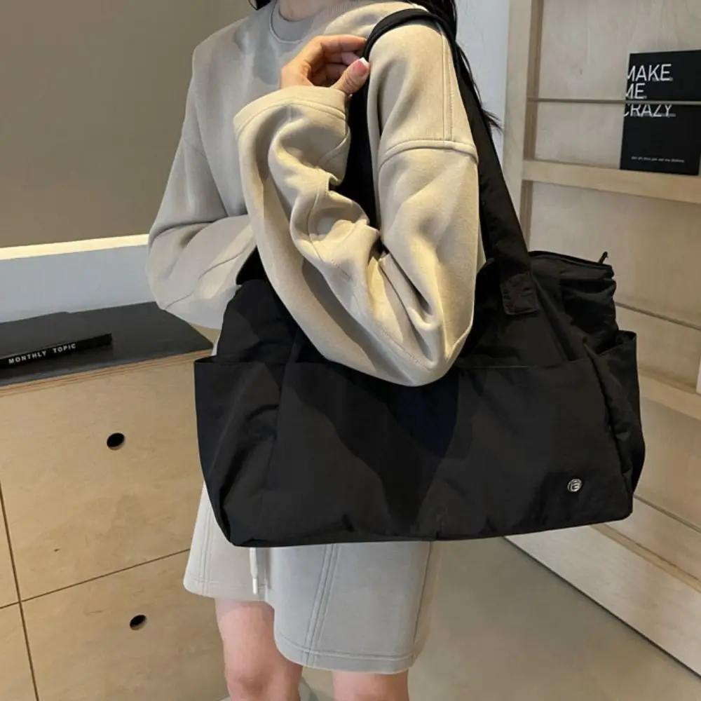 

Solid Color Large Capacity Shoulder Bag Soft Material Fashionable Style Casual Book Bags Simple Design Durable Commuting Handbag