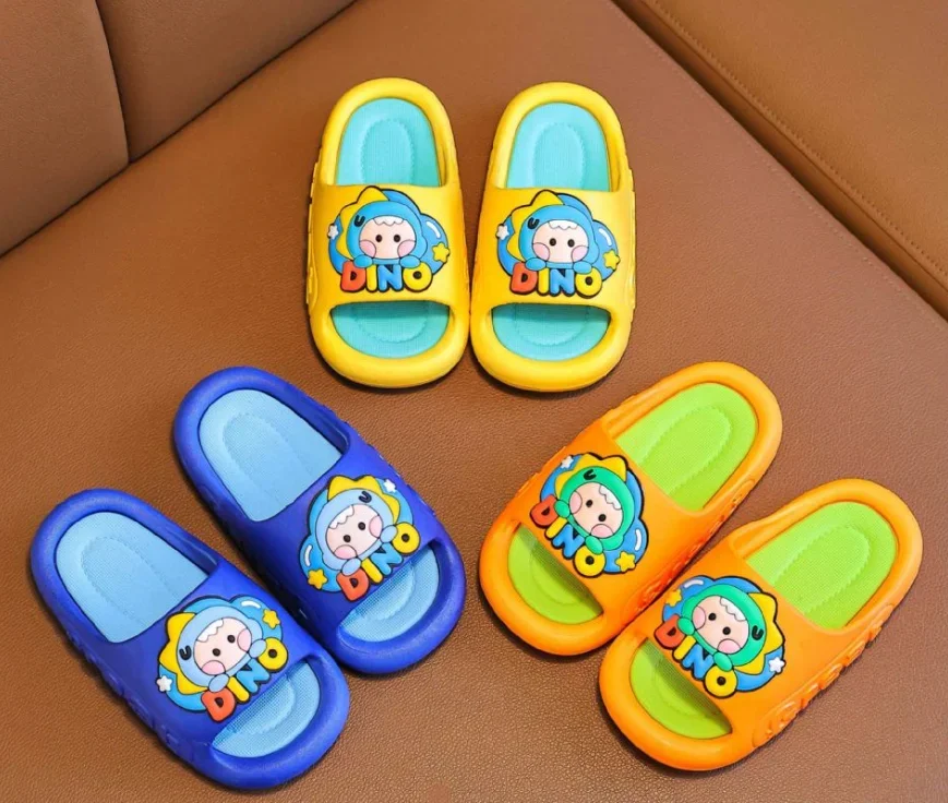 children\'s cartoon slippers for boys and girls sandals  kids shoes