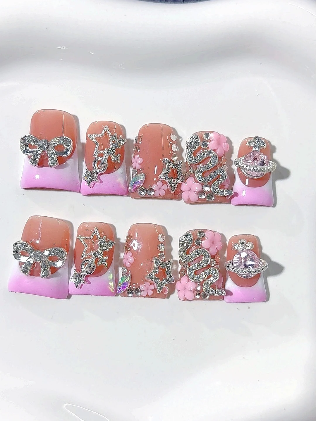 

French Snake Bow Sweet Art Style Fashion Manicure (L230)