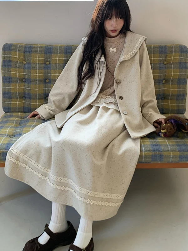 

Новое зимнее приталенное пальто Egg Fried Rice Restaurant 2025 с воротником-стойкой и заостренным низом, средней длины, для молодых женщин