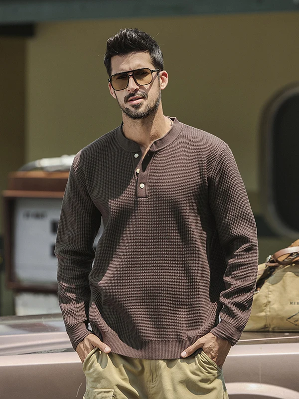 

Мужской вязаный свитер в американском винтажном стиле, свободный крой, с воротником хенли, в стиле Old Money, тренд осени-зимы, новинка, модный