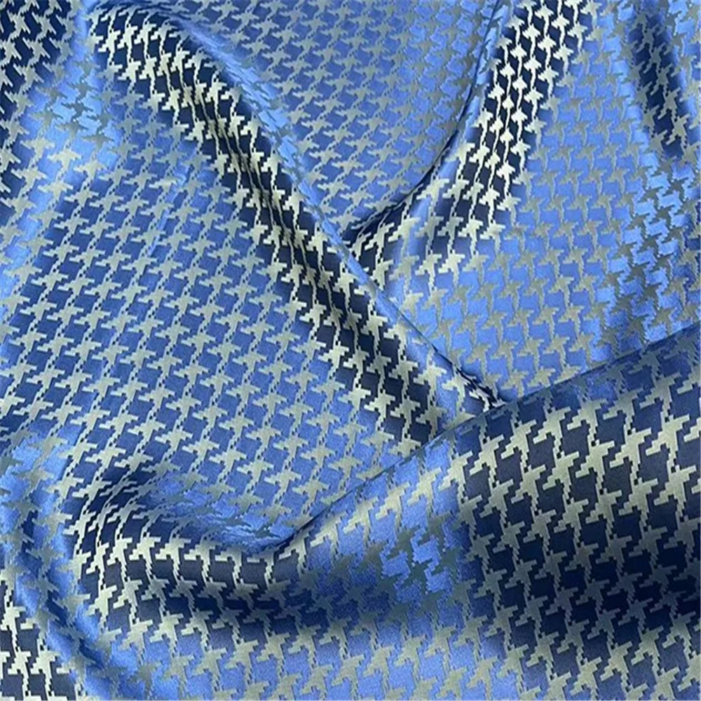 

Fashion Swallow Gird Houndstooth Pure Silk Rayon Yarn Dyed Jacquard Fabric for Modern Women Clothes