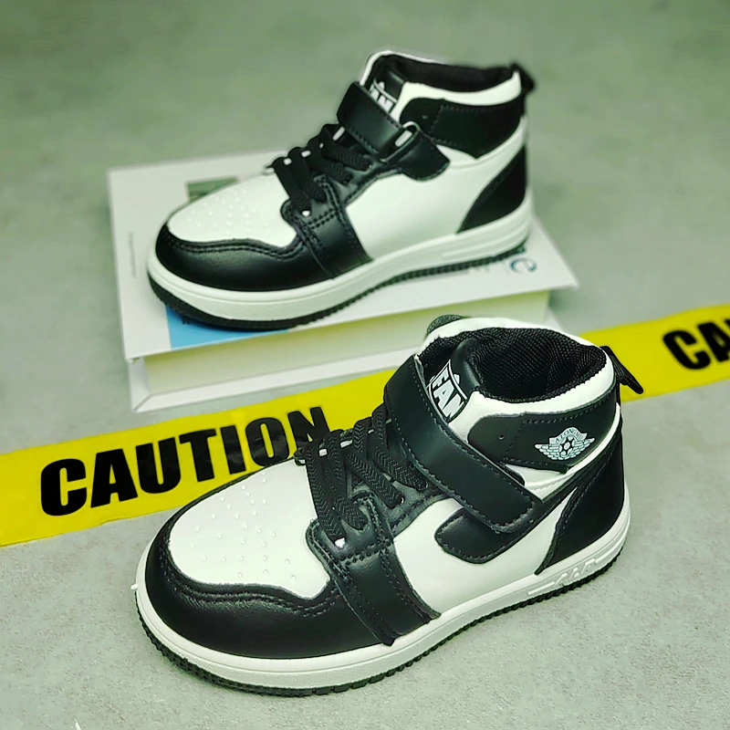 

New autumn and winter styles Boys' breathable leather waterproof sports shoes and girls' durable and anti-slip board shoes