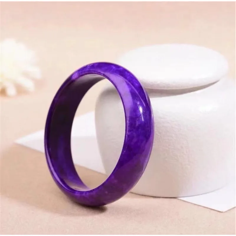 

Natural Comfortable and Noble Purple Jade Bracelet, New Women's Simple Bracelet