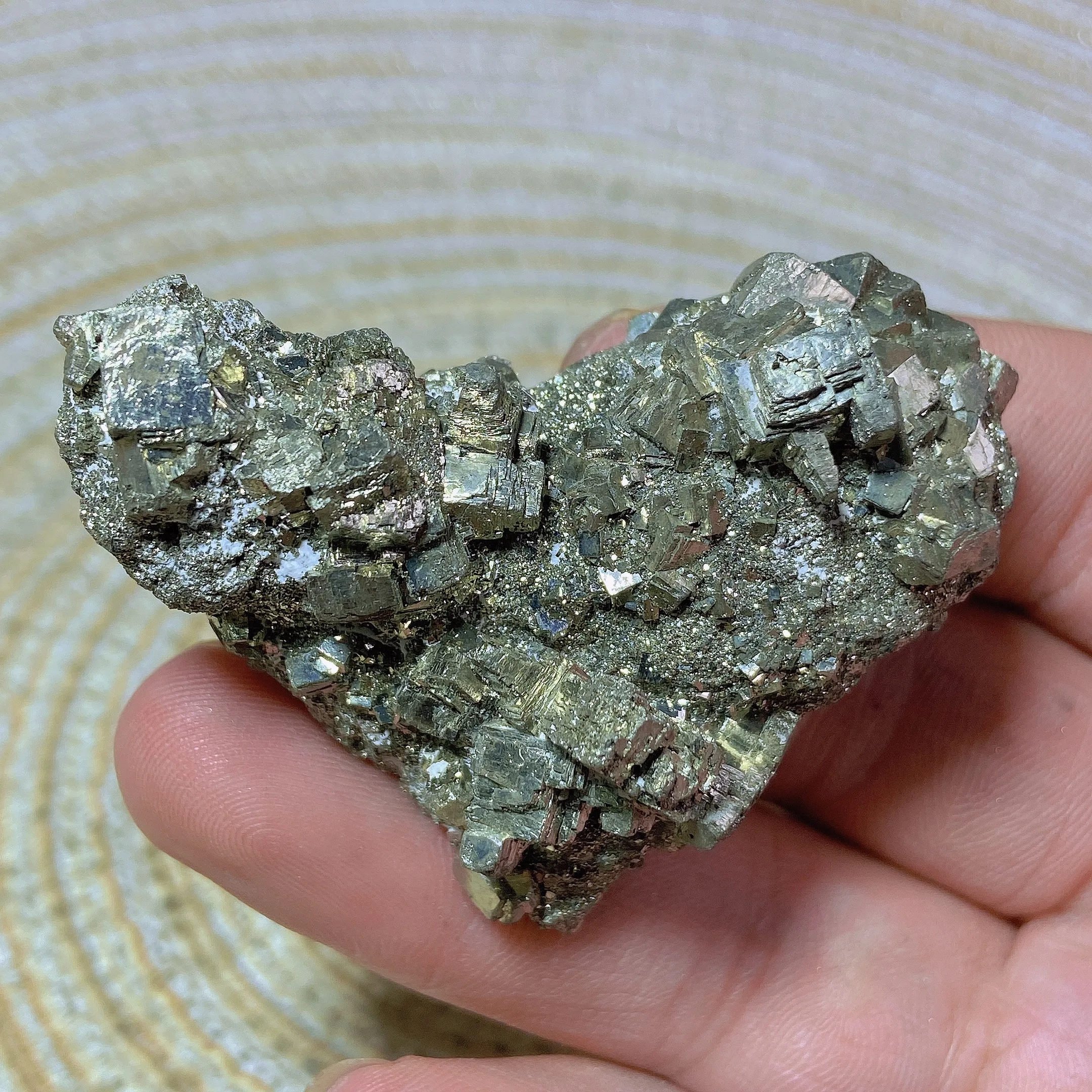 

Natural Crystals Healing High Quality Pyrite Specimen Raw Gemstones Home Decorations Room Decor Mineral Stone Jewelry Ore