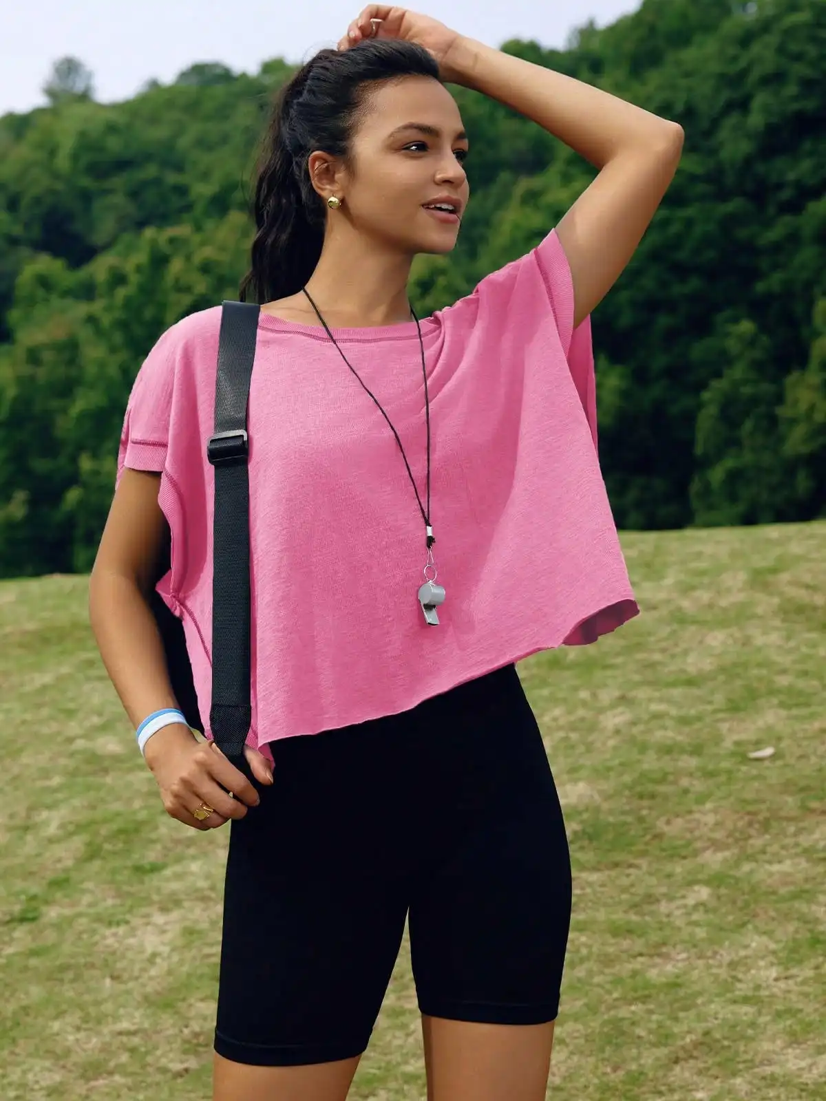 

Женская повседневная сексуальная футболка с коротким рукавом, открытой спиной, круглым вырезом, рукавами-крылышками, из смесового хлопка, с легким стрейчем