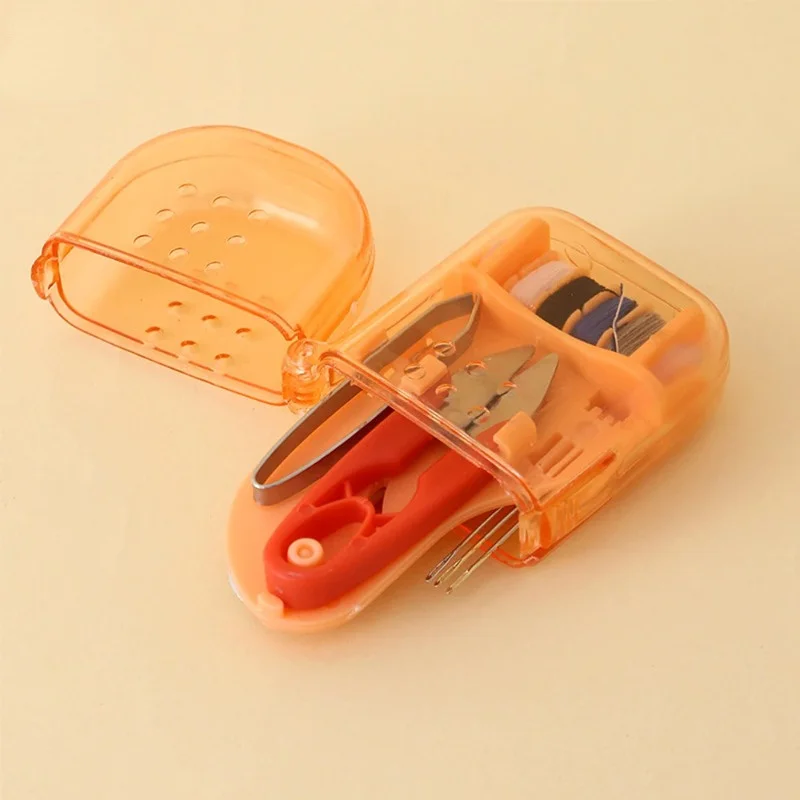 1Set Mini Tragbare Reise Nähen Kit Hause Nähgarn Nadel Stickerei Nähen Fingerhut Lagerung Box Handarbeit Werkzeug DIY Handwerk
