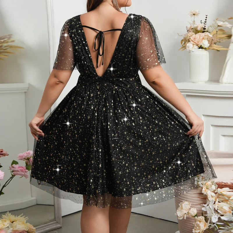 プラスサイズセクシーディープVネックバックレスイブニングドレスエレガントスターシークインブラックメッシュショートスリーブイブニングガウンカクテルパーティー用