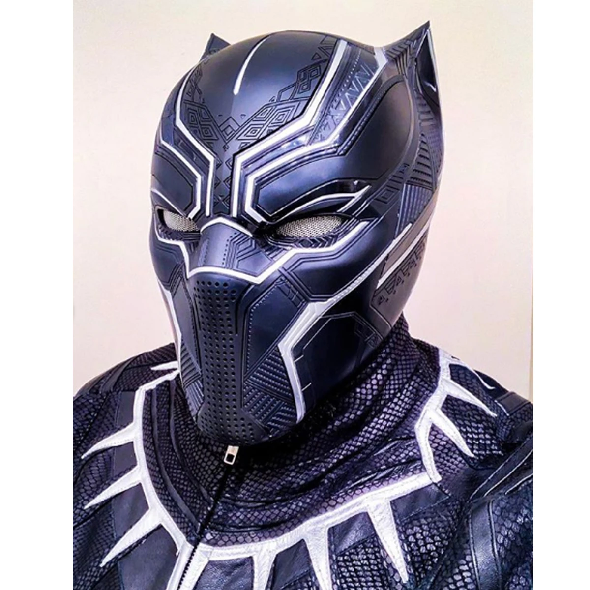 HiPlay Killerbody 1/1 Black Panther Helmet with Touch-Control Eye Lights and Bust Base Collectible and Wearable