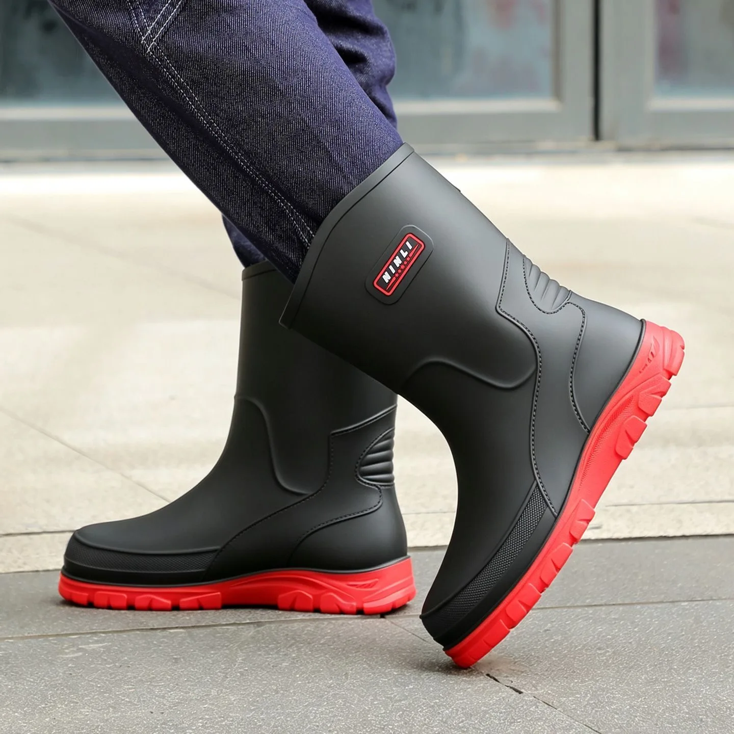 Outdoor-Arbeitsstiefel im Britischen Stil, Rutschfest, Wasserdicht, mit Kordelzug, Trommelmund-Design, Vier-Jahreszeiten-Universal-Regenstiefel für Herren – Detail 2