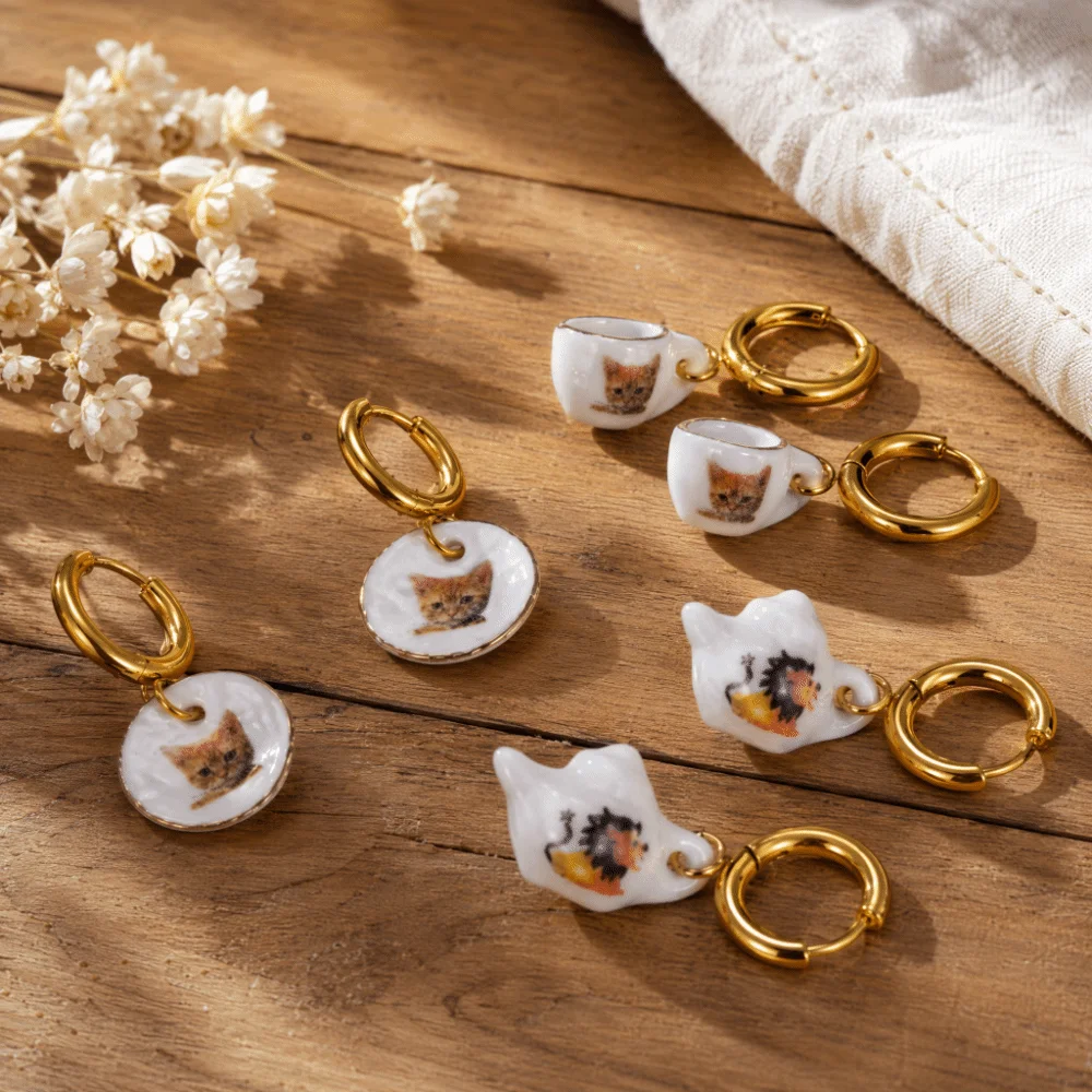 Dripping Oil Ginger Cat Pattern Hoop Earrings Cute Y2K Plate Teacup Tea Pot Ear Buckle Stainless Steel Sweet Porcelain Earrings
