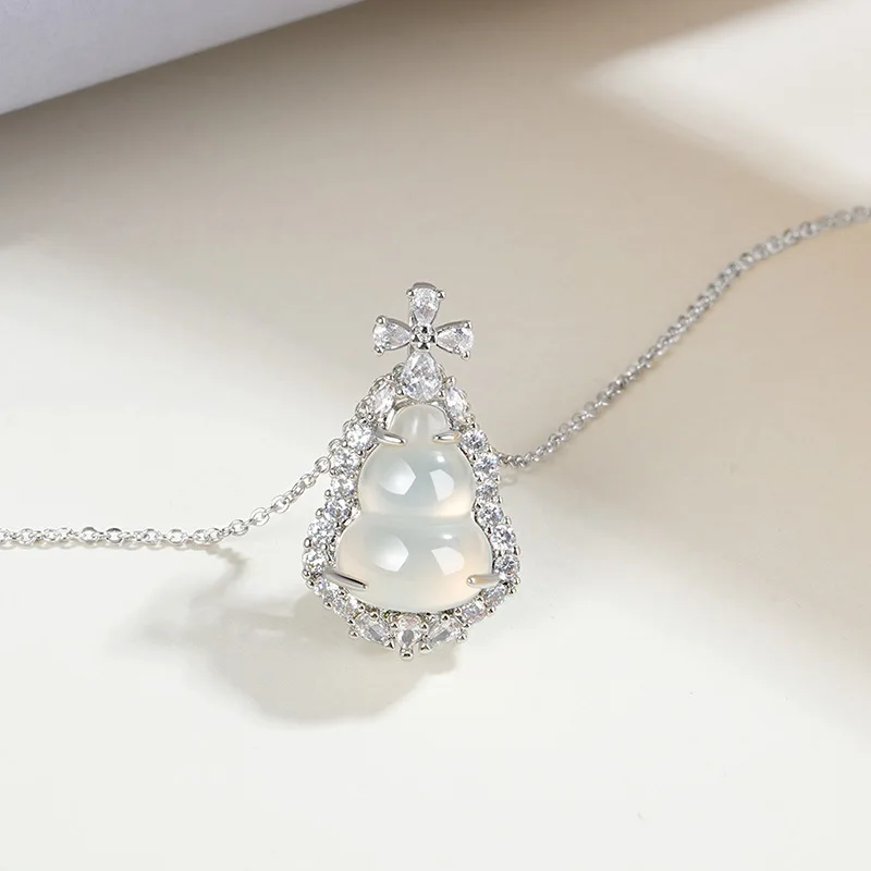 

New Chinese Style High Ice Transparent Chalcedony Gourd Pendant National Style Temperament