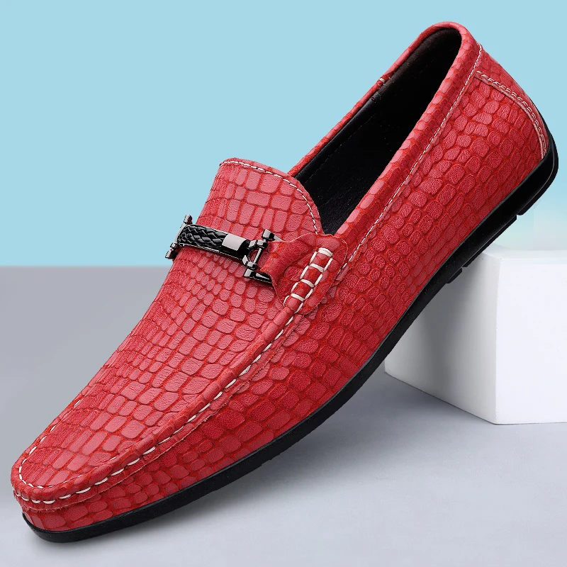 

Spring New High Quality Loafers Cracked Leather Business Formal Men Leather Shoes Red Shoes Brand Moccasin Flat Wedding Shoes