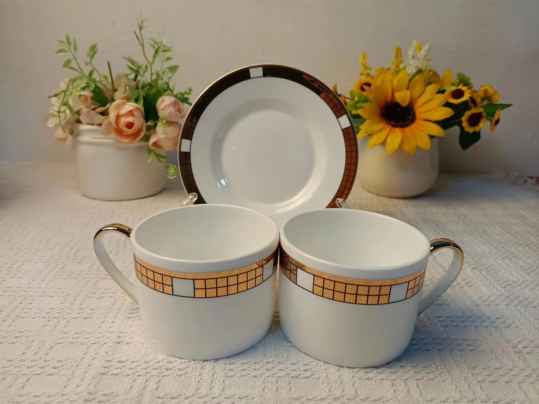 

European Bone China Plaid Coffee Set Mug Two Cups Two Saucers Gift Box Double Cups and Saucers Coffee Cup