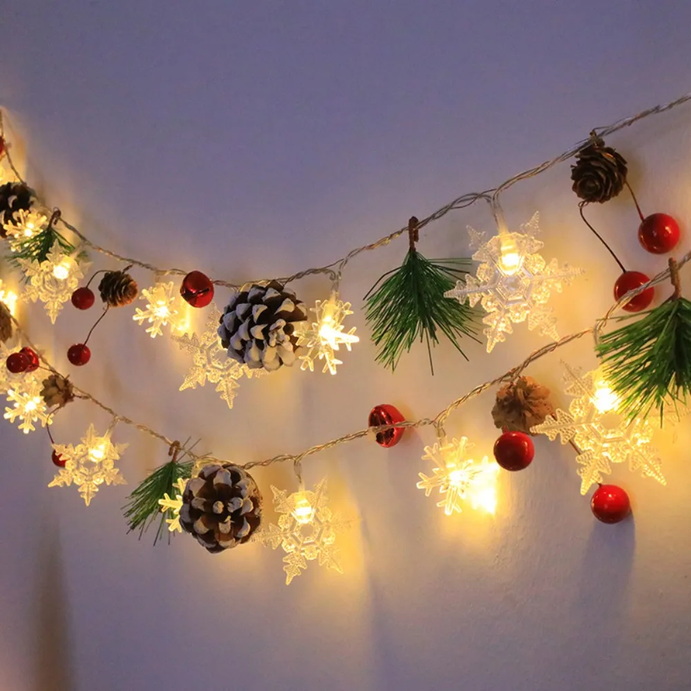 Creative Snowflake Light String 20 LED Cartoon LED Snowman Light String Warm Light Battery Powered Christmas LED String Lights