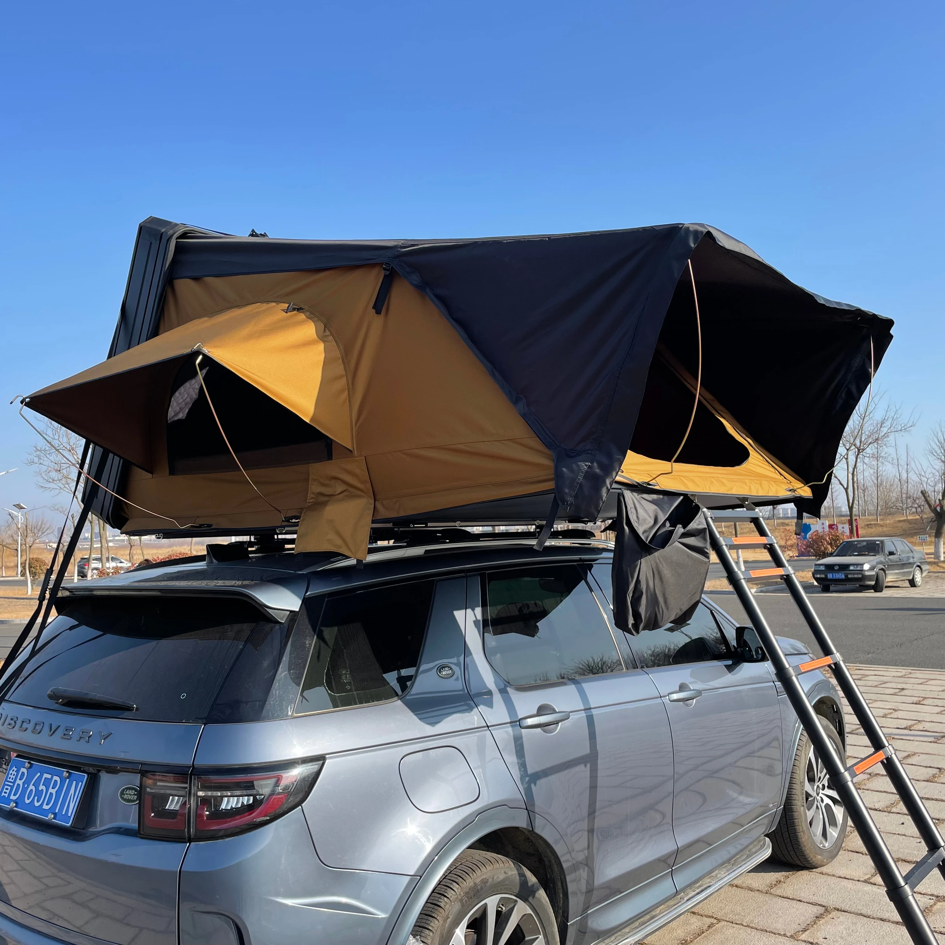 

WJW DZ Advanced Customization 2025 New Design Factory Price Triangle Light Weight Pick-up Hard Shell Car Roof Top Tent for Car R