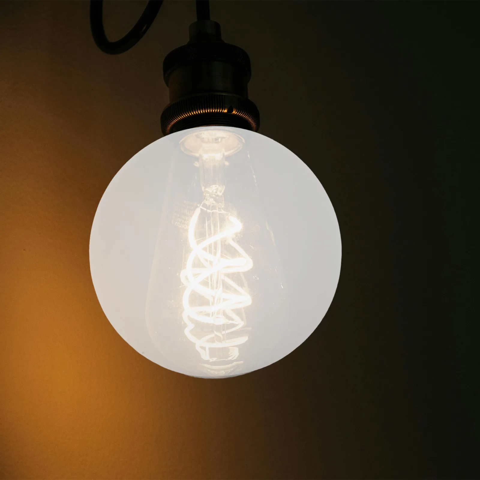 Glass Globe Lamp Shade Frosted Finish E14 100Mm Replacement for Pendant Lamp Chandelier Wall Light Modern Classic Decor Diffused
